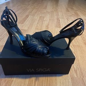 Brand New Via Spiga Pumps, Black, (8.5M)